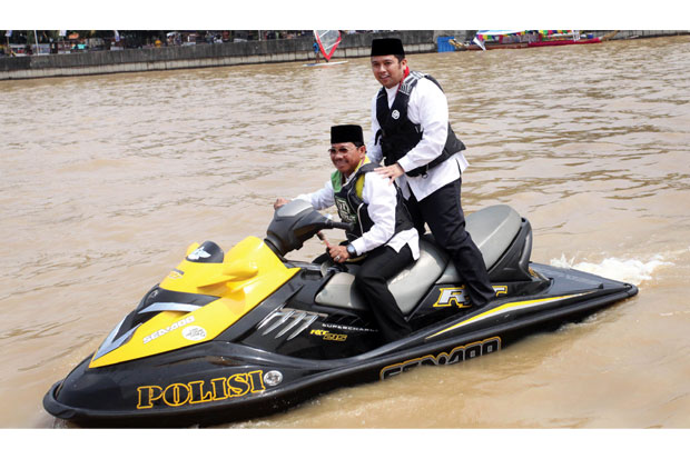 Menghidupkan Kembali...