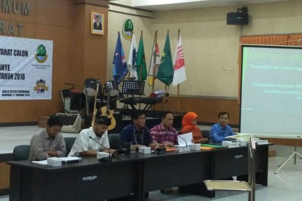 Seluruh Bakal Pasangan...