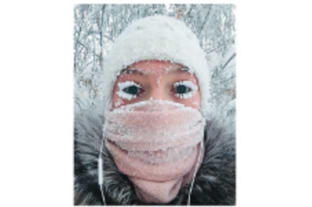 Suhu Capai -62⁰ Celsius,...