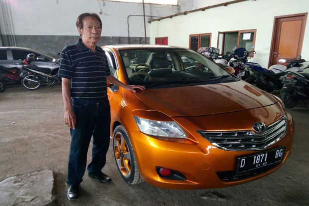 Ini Dia si Pemilik Mobil...