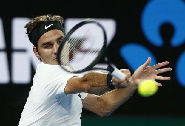 Roger Federer Bentrok...