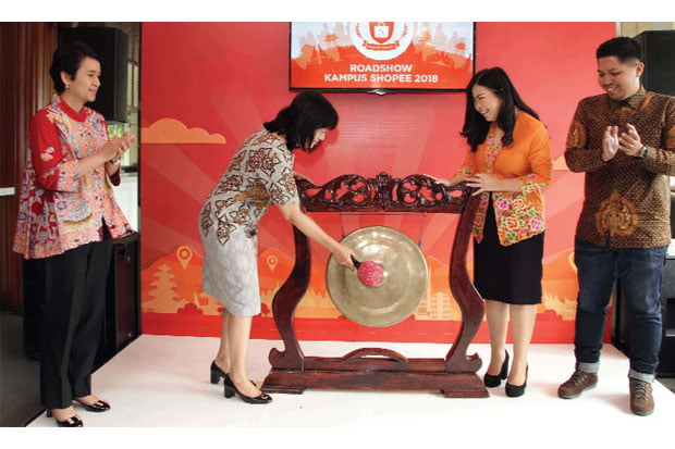 Roadshow Kampus Shopee...