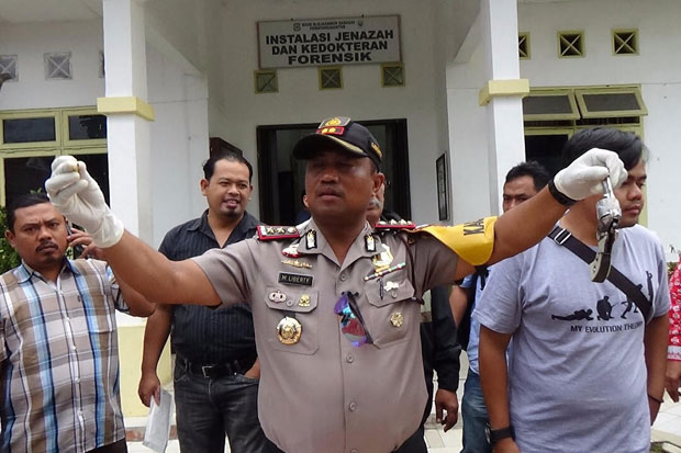 Sembunyi di Sidimpuan,...