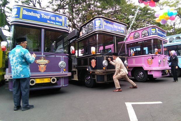 Pemkot Bandung Luncurkan...