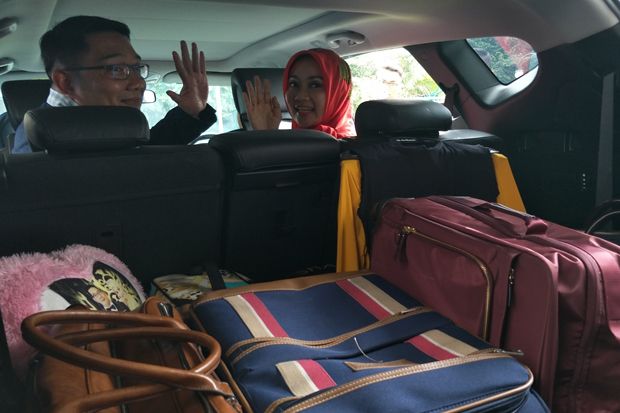 Ridwan Kamil Tinggalkan...