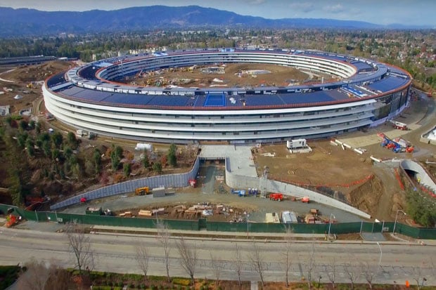 Apple Berencana Bangun...