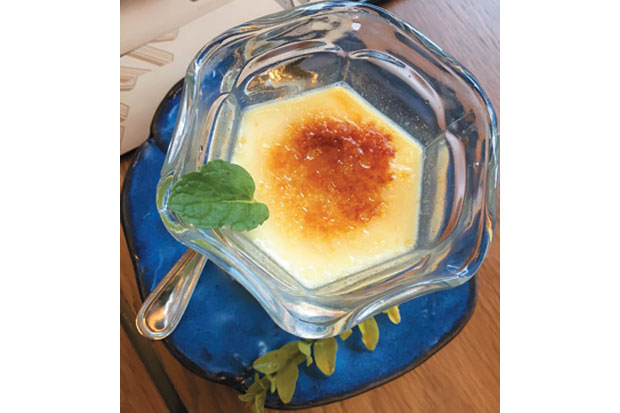 Si Lezat Creme Brulee