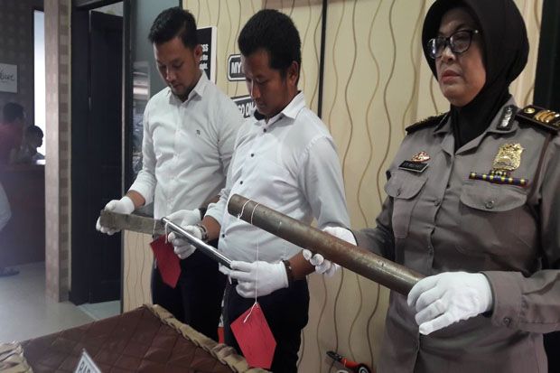 Berduel dengan Pemuda...