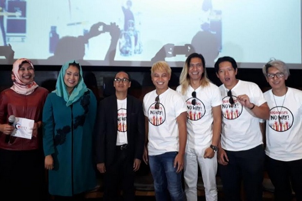 J-Rocks Hadir dengan...