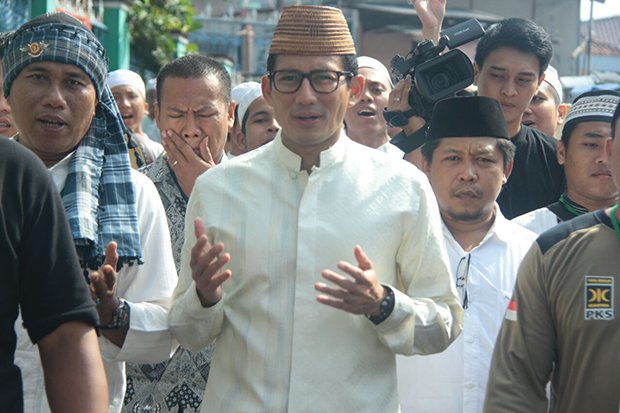 Balai Kota Diguncang...