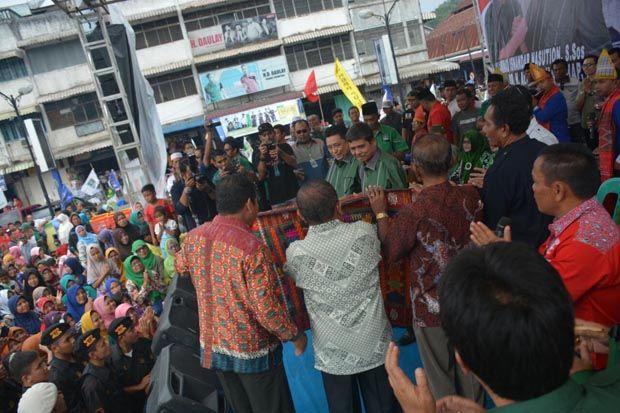 Warga Batak Toba di...