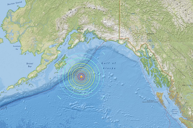 Gempa 7,9 SR Guncang...