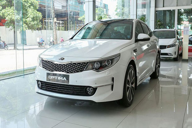 Kia Terjunkan Sedan...