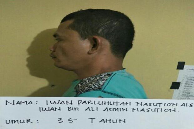 Transaksi Sabu di Rumah,...