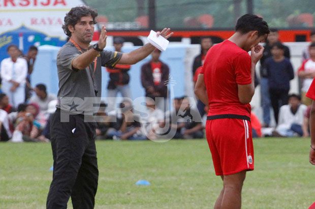 Pelatih Persija Rahasiakan...