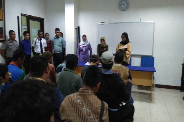 3 Bulan Honor Tidak...