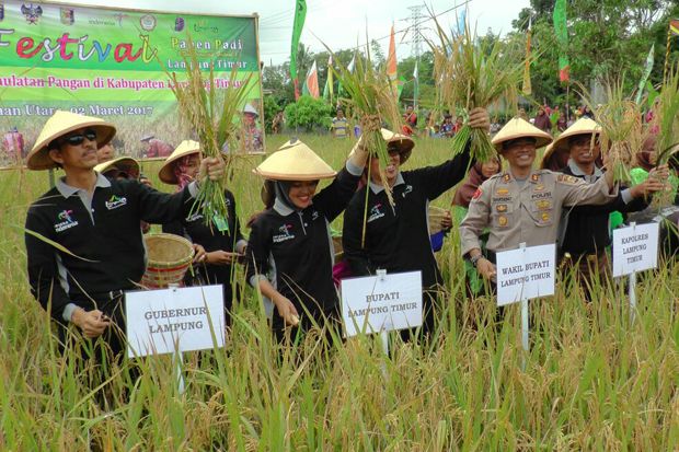 Petani Lampung Tolak...