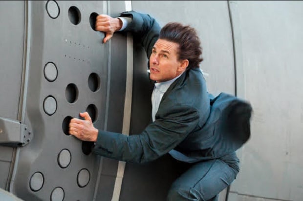 Adegan Heroik Tom Cruise...