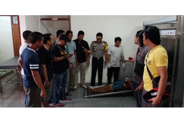 Baku Tembak dengan Polisi,...