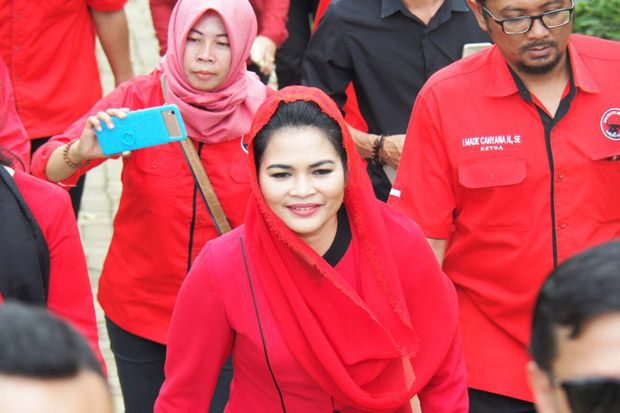 Puti Soekarno: Apa Arti...