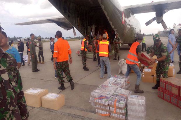TNI Kirimkan Bantuan...