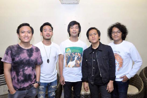 Album Baru, DMasiv Gandeng...