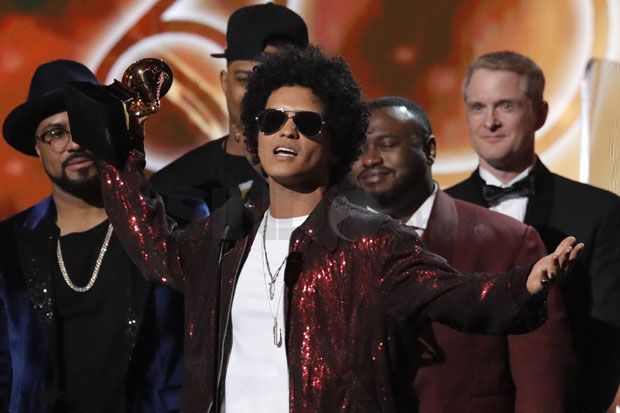 Bruno Mars Sapu Bersih...
