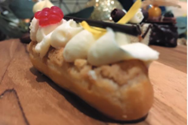 Pastry Eclair dari Prancis...