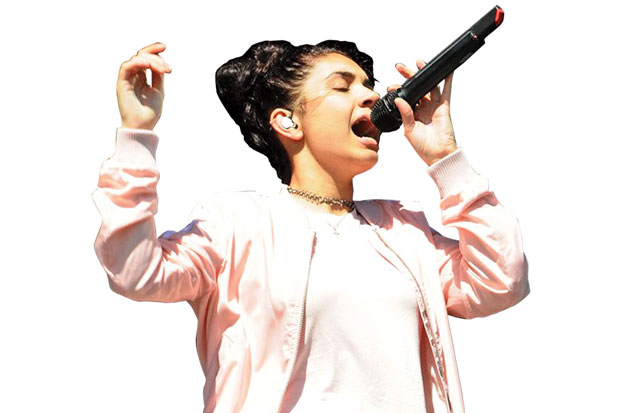 Alessia Cara, Bersinar...