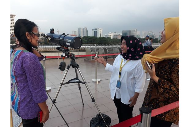 Monas Gelar Nobar Super...