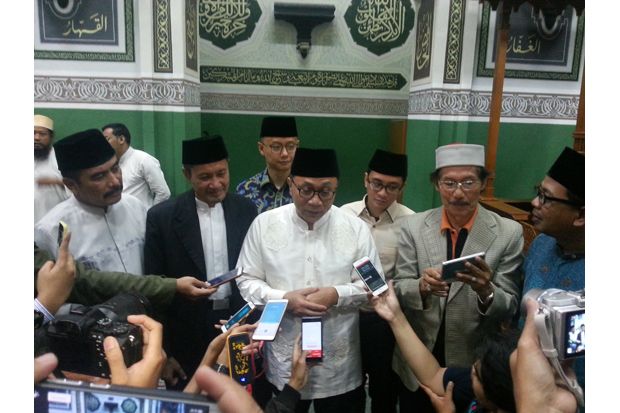 Ketua MPR Laksanakan...