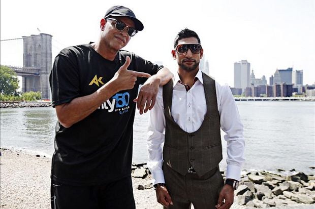 Amir Khan Akan Lahap...