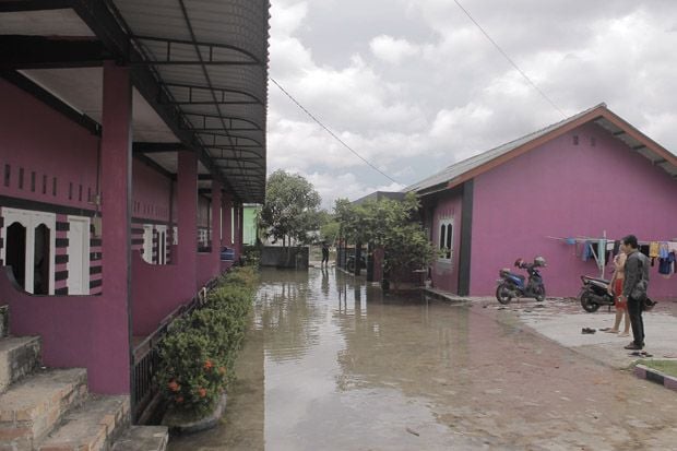 Banjir Rob, Warga Khawatir...