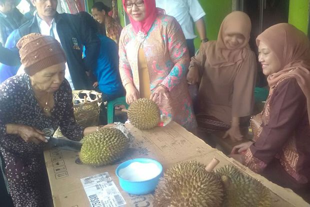 Ida Fauziyah Tampung...