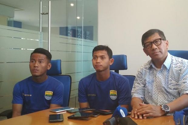 Persib Resmikan Kedatangan...