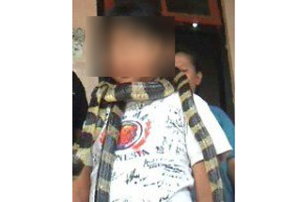 Dililit Ular Sanca Peliharaan,...
