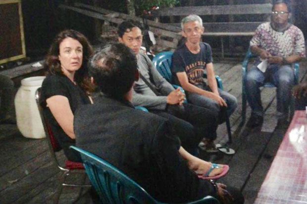 Imigrasi Tahan Paspor...