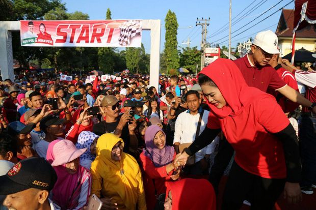 Puti Guntur Soekarno...