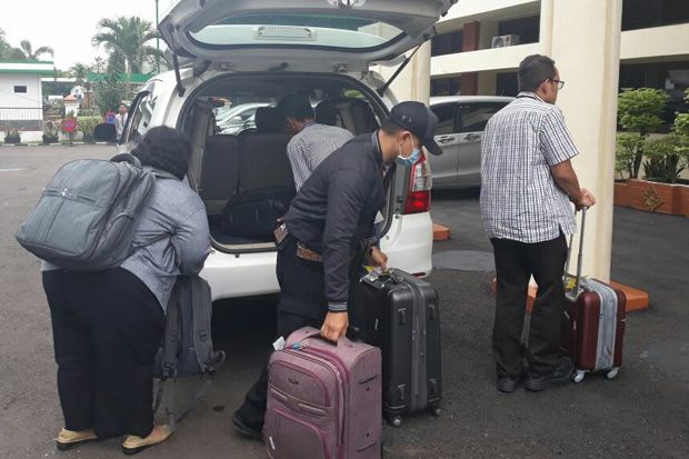 Berkas 3 Tersangka Suap...