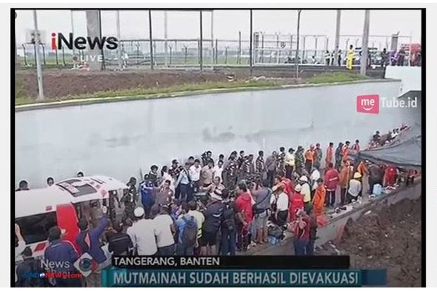 Berjuang 12 Jam, Tim...