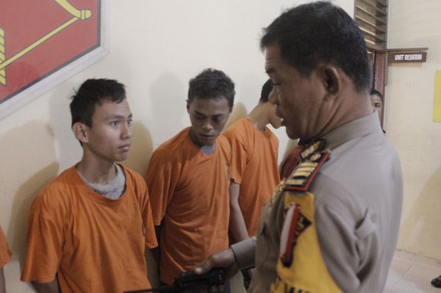 Baru Pacaran Dua Pekan,...