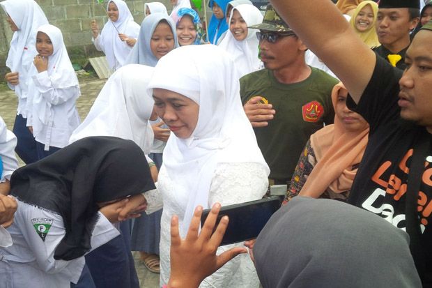 Khofifah Sebut Masyarakat...