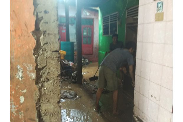 Banjir Mulai Surut,...