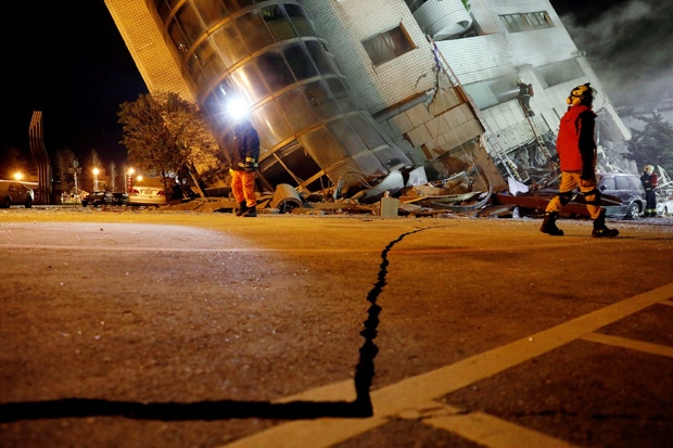 Gempa Guncang Kawasan...