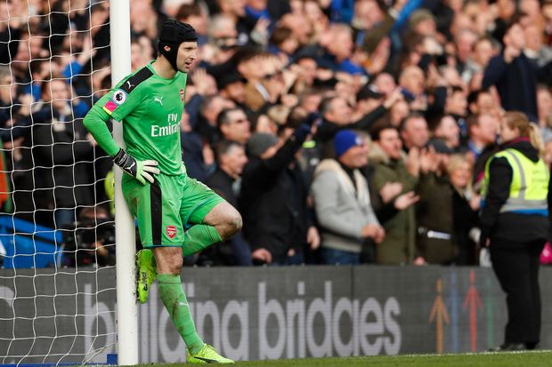 Petr Cech Diragukan...