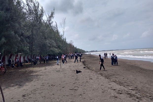 Indahnya Pantai Kaliprau...