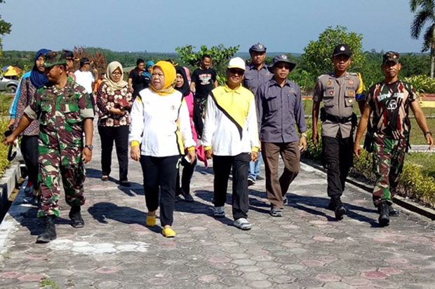 Jumat Bersih, Bupati...