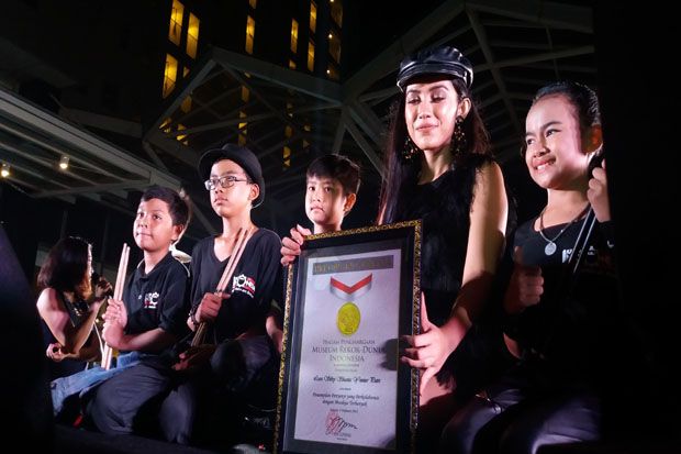 Gandeng 100 Musisi untuk...