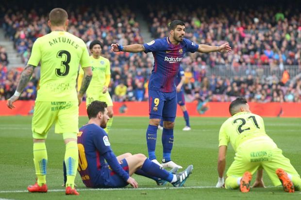 Barcelona Dipaksa Mandul...