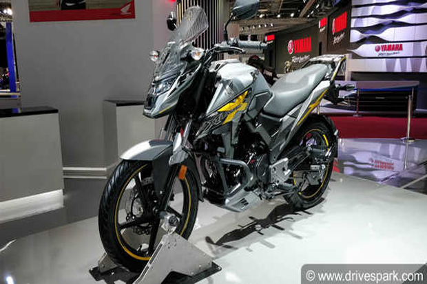Honda X-Blade Resmi...